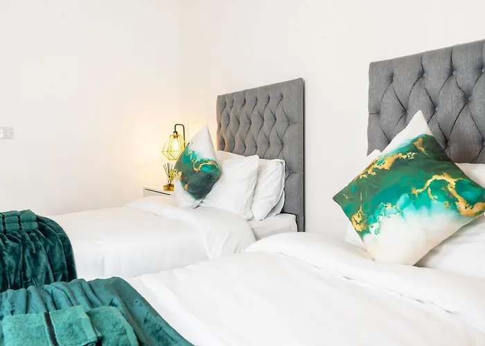 Modern City Centre Apartment With Smart Technology